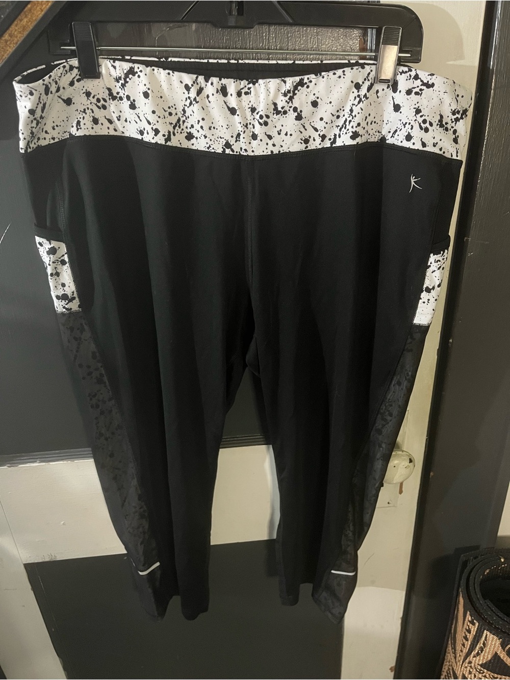 Danskin Now Black Leggings with White Speckled Waistband (box#2)